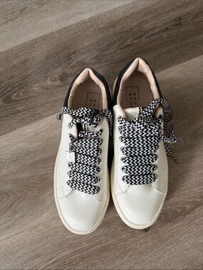 ShuShop White and Black Women's Platform Sneakers